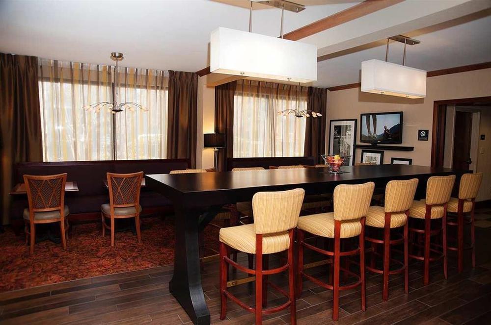 Hampton Inn Memphis Poplar Dalaman gambar