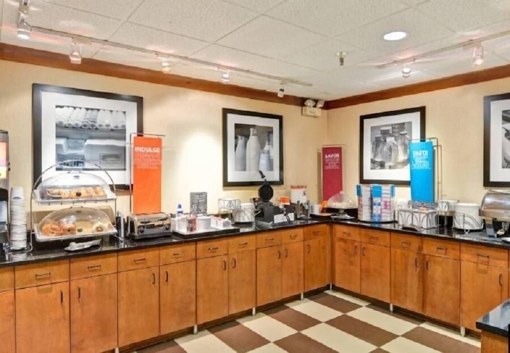 Hampton Inn Memphis Poplar Luaran gambar