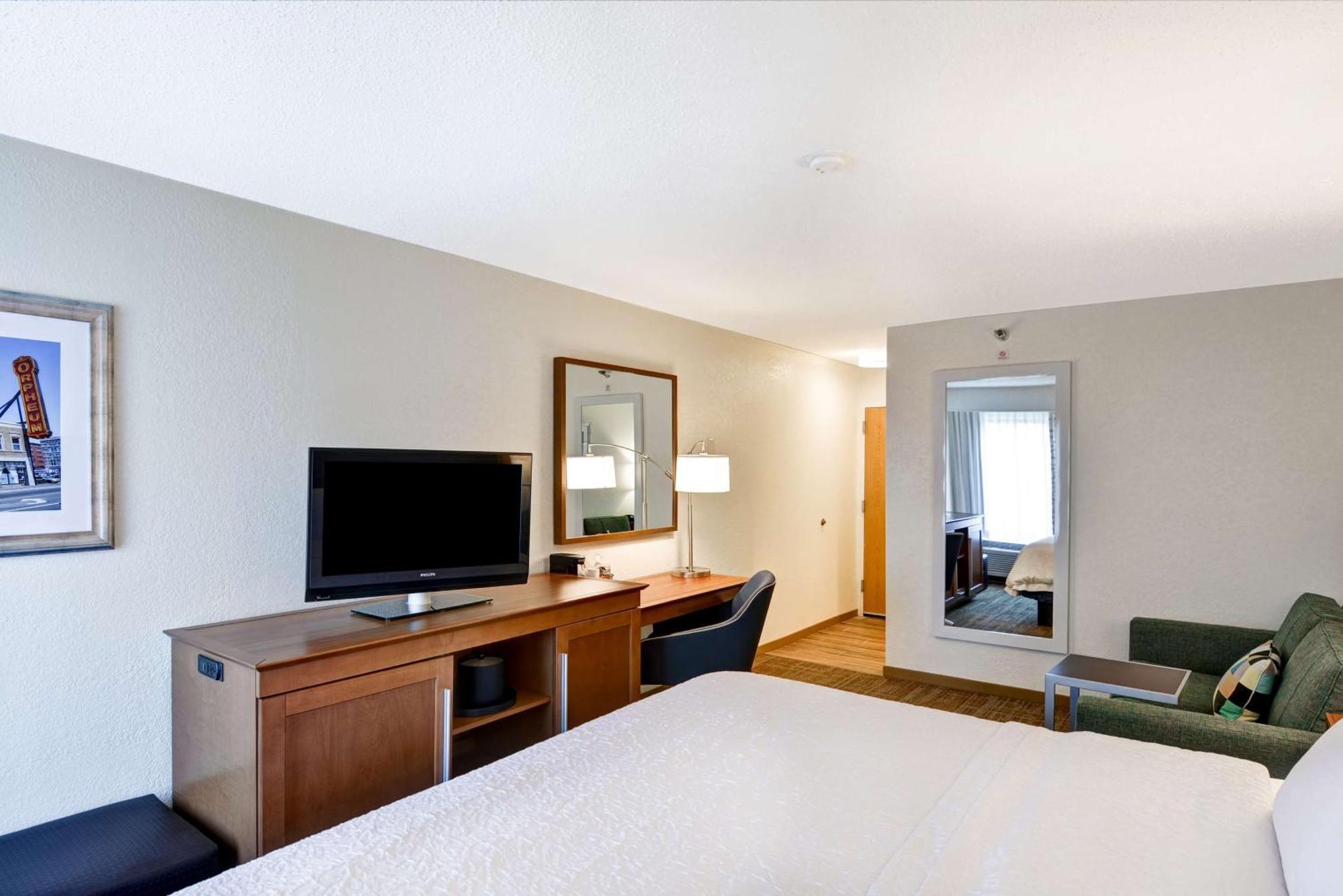 Hampton Inn Memphis Poplar Luaran gambar