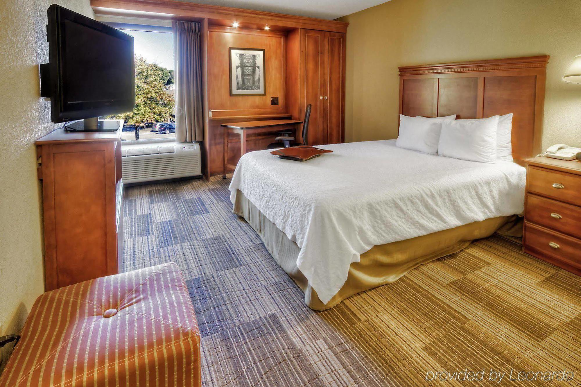 Hampton Inn Memphis Poplar Luaran gambar