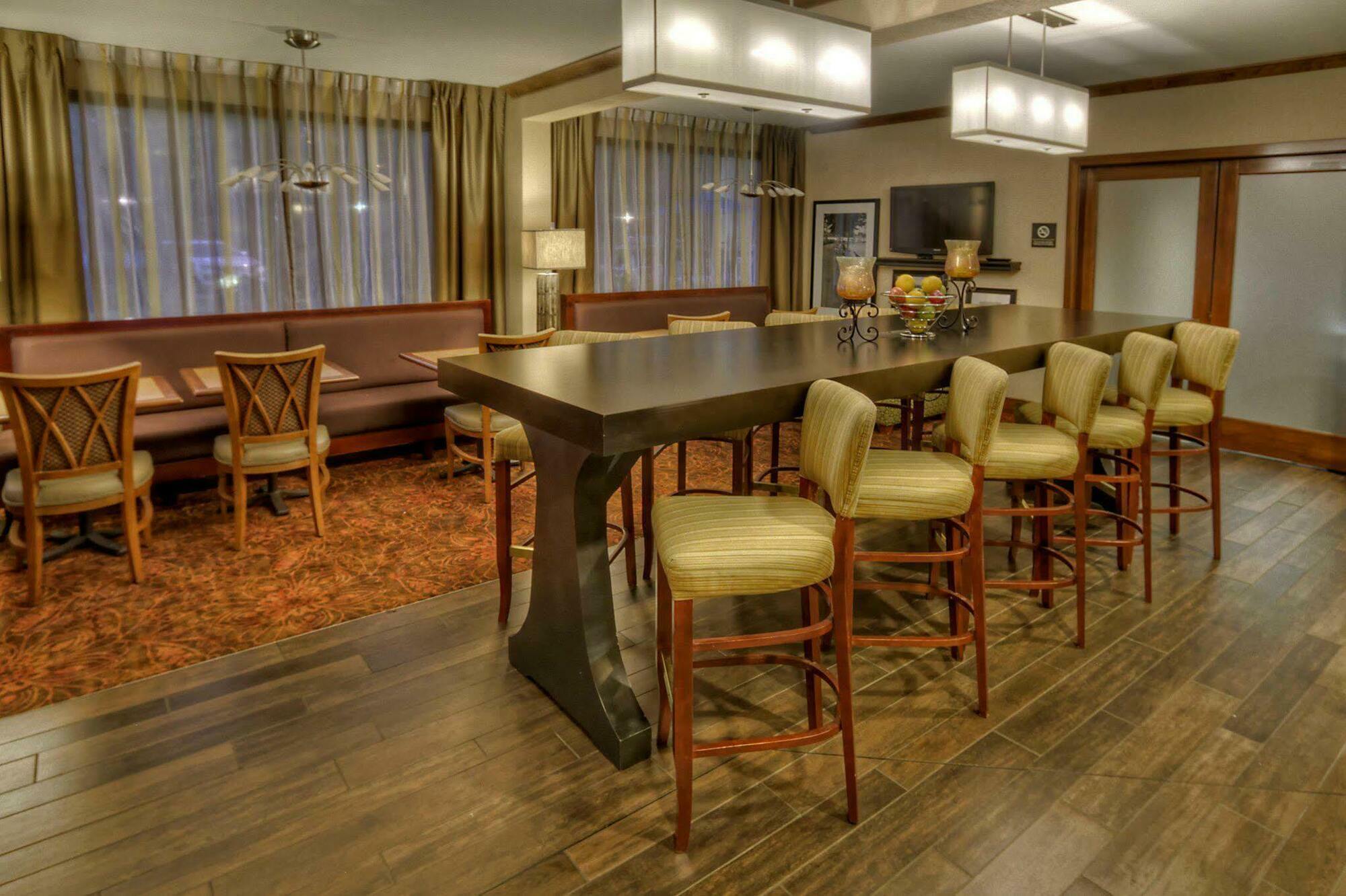 Hampton Inn Memphis Poplar Luaran gambar